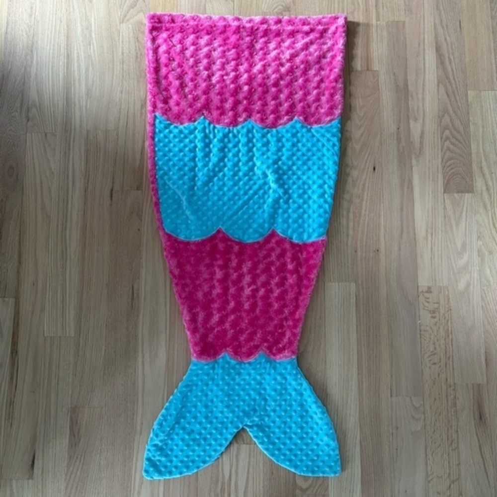 Mud Pie Kids Mermaid Tail Minky Blanket